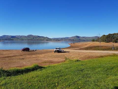 Photo: Lake Hume Boat Ramp West Side Photo: Lake Hume Boat Ramp West Side